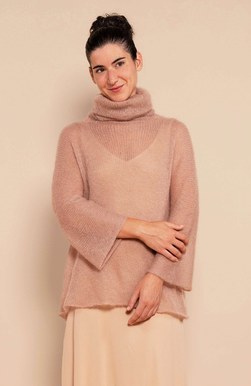 WINTER POETICAL SWEATER — Torta di Mandorle