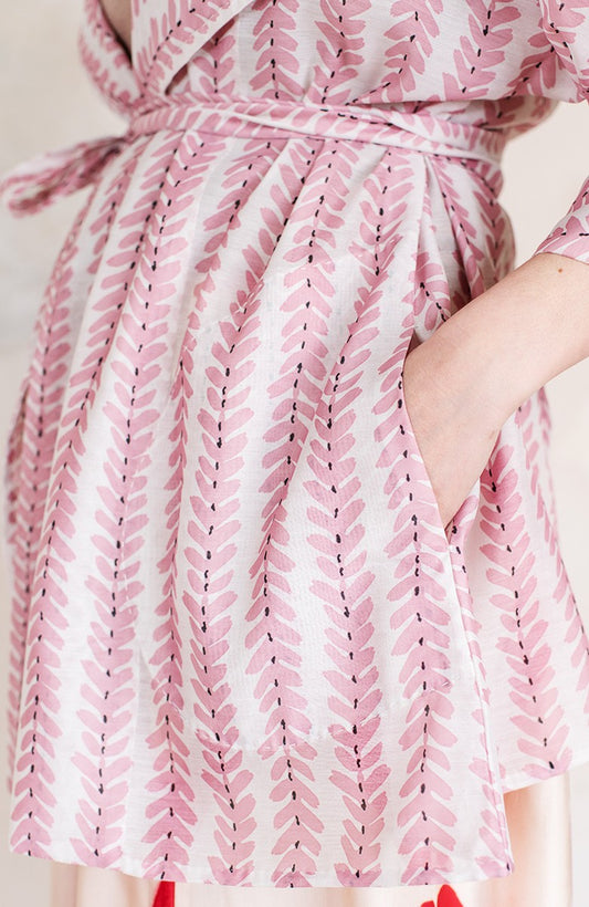 QUEEN JACKET TRAVEL EDITION