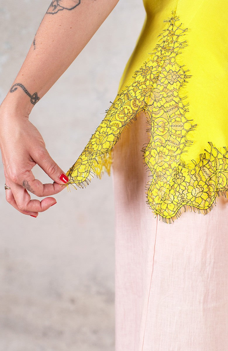 SHORT LACE SOTTOVESTE