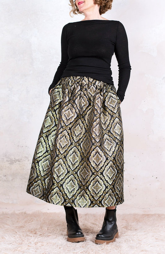 BROCADE TRAVEL SKIRT