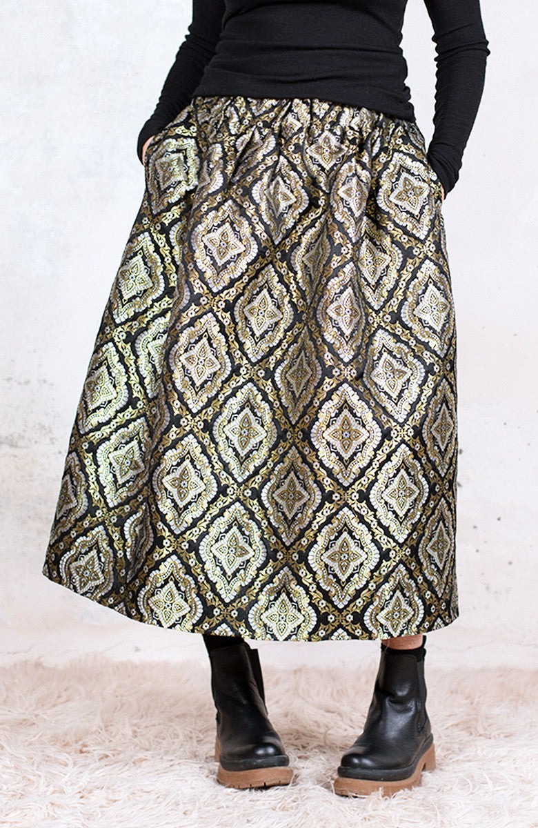BROCADE TRAVEL SKIRT