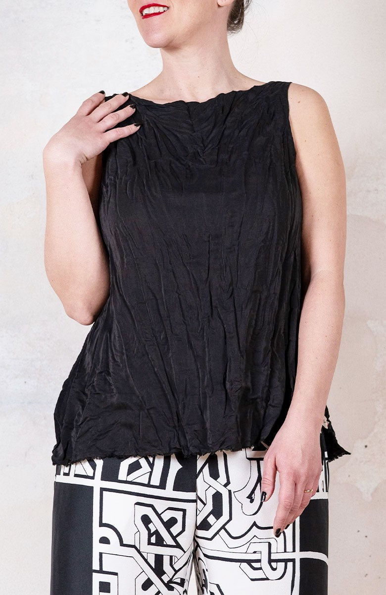 DOUBLE TRAVEL TOP