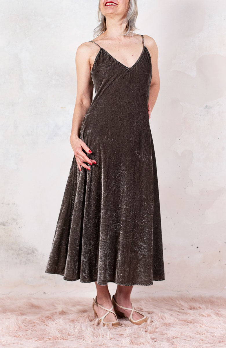 JAPAN HYBRID VELVET PERFECTA DRESS
