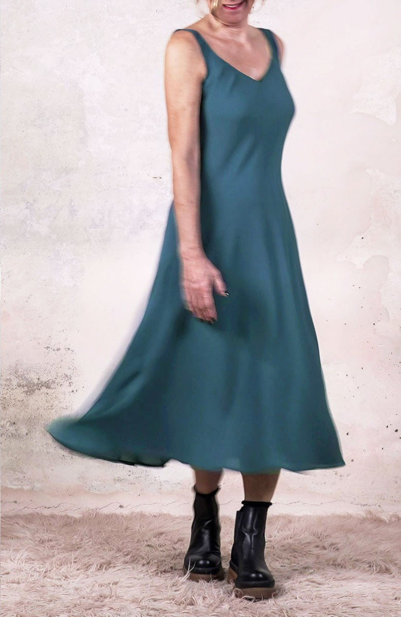 GEORGETTE PERFECTO DRESS