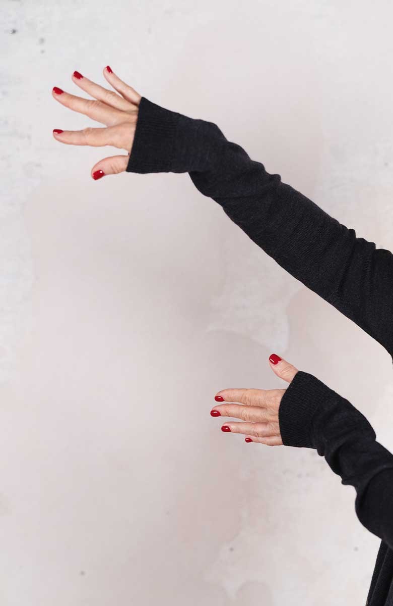 PAINTED OVERAGIO SWEATER