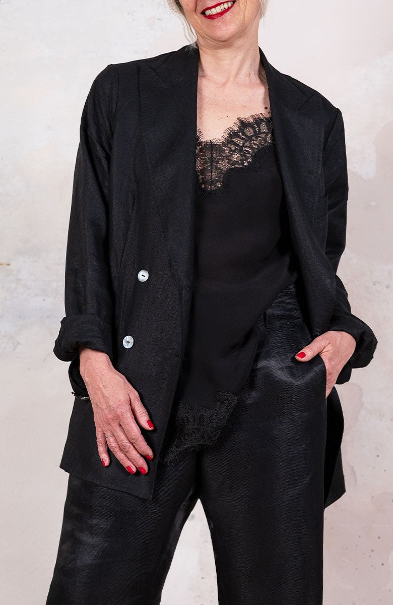 LINEN TRAVEL JACKET