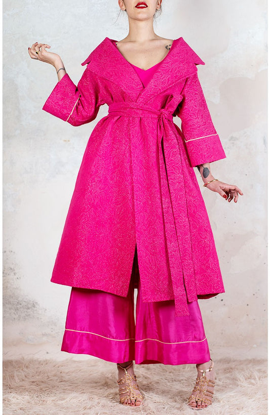 QUEEN COAT