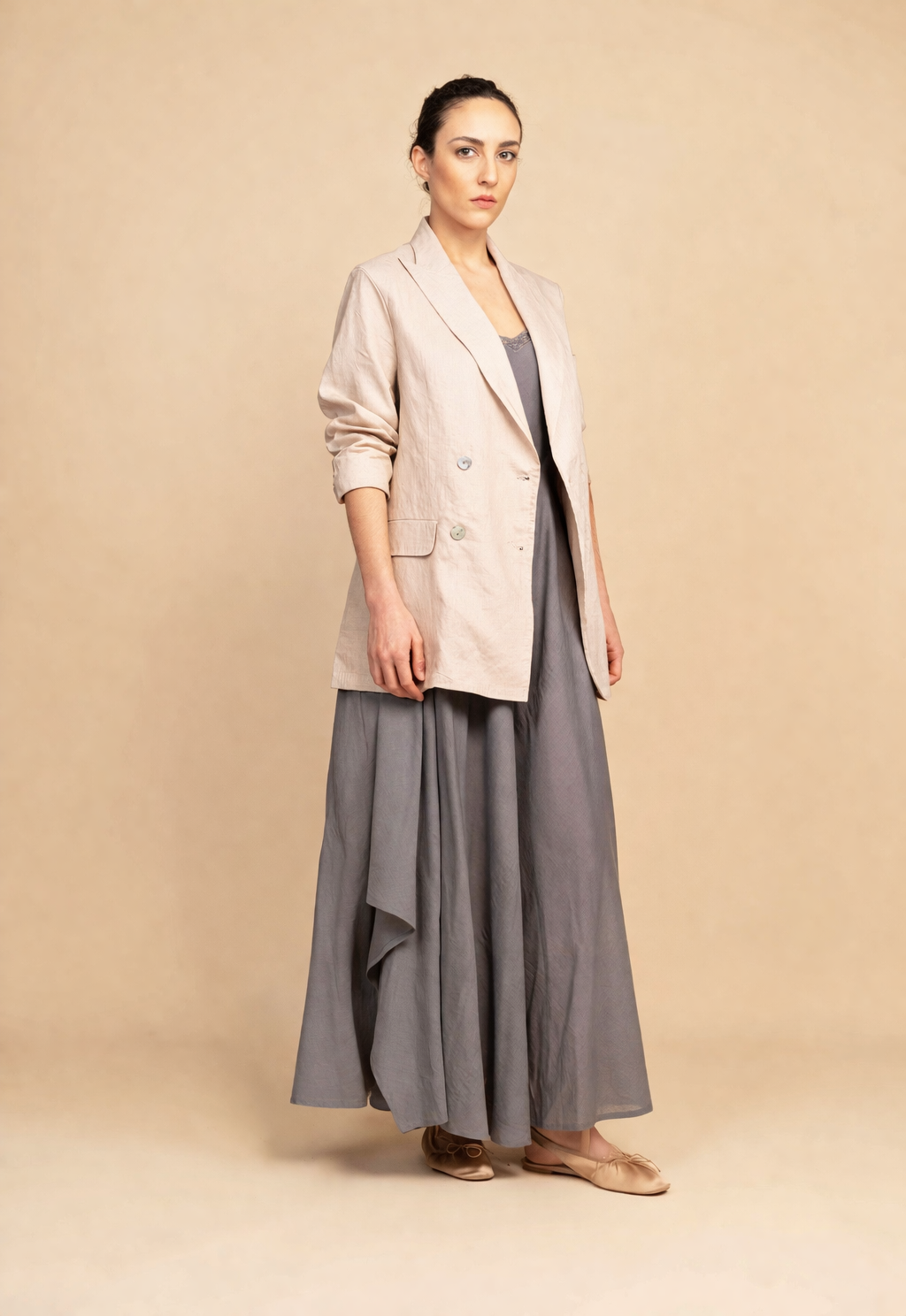 LINEN TRAVEL JACKET