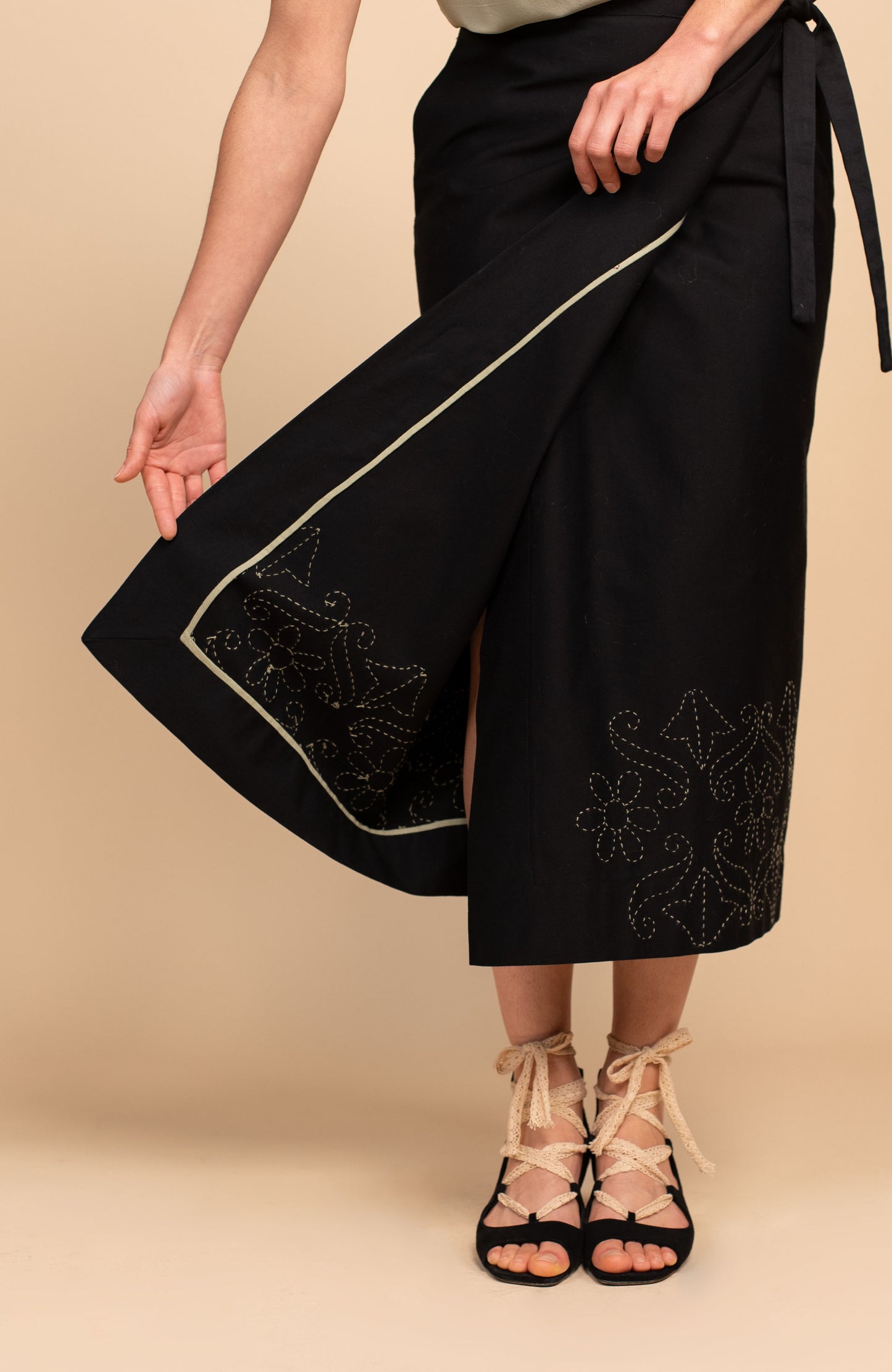 GABARDINA RICAMATA URBAN SKIRT
