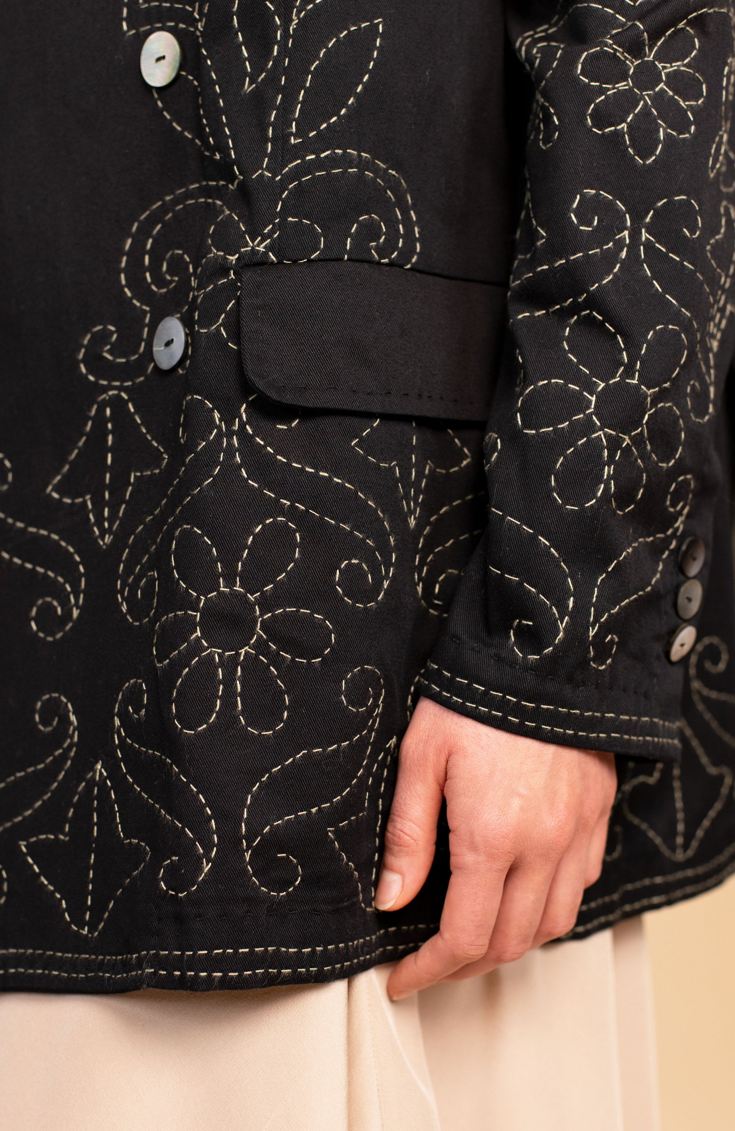 GABARDINA RICAMATA TRAVEL JACKET