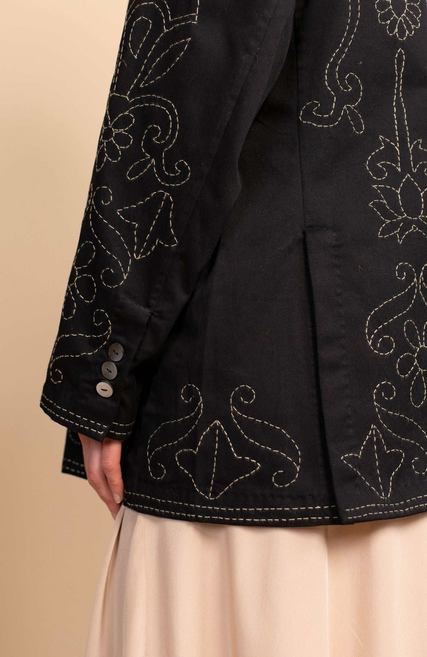 GABARDINA RICAMATA TRAVEL JACKET