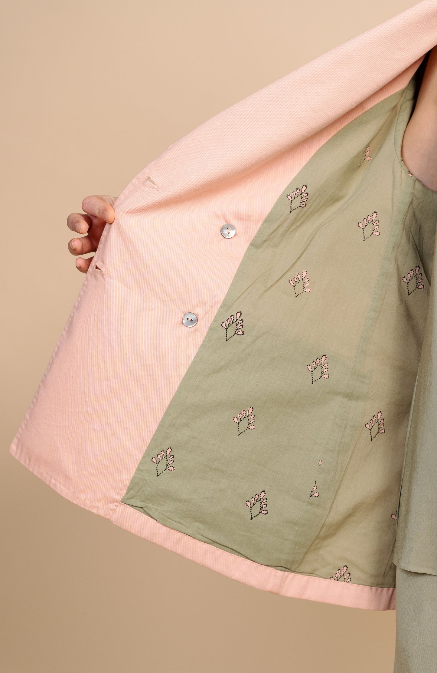 GABARDINA RICAMATA TRAVEL JACKET