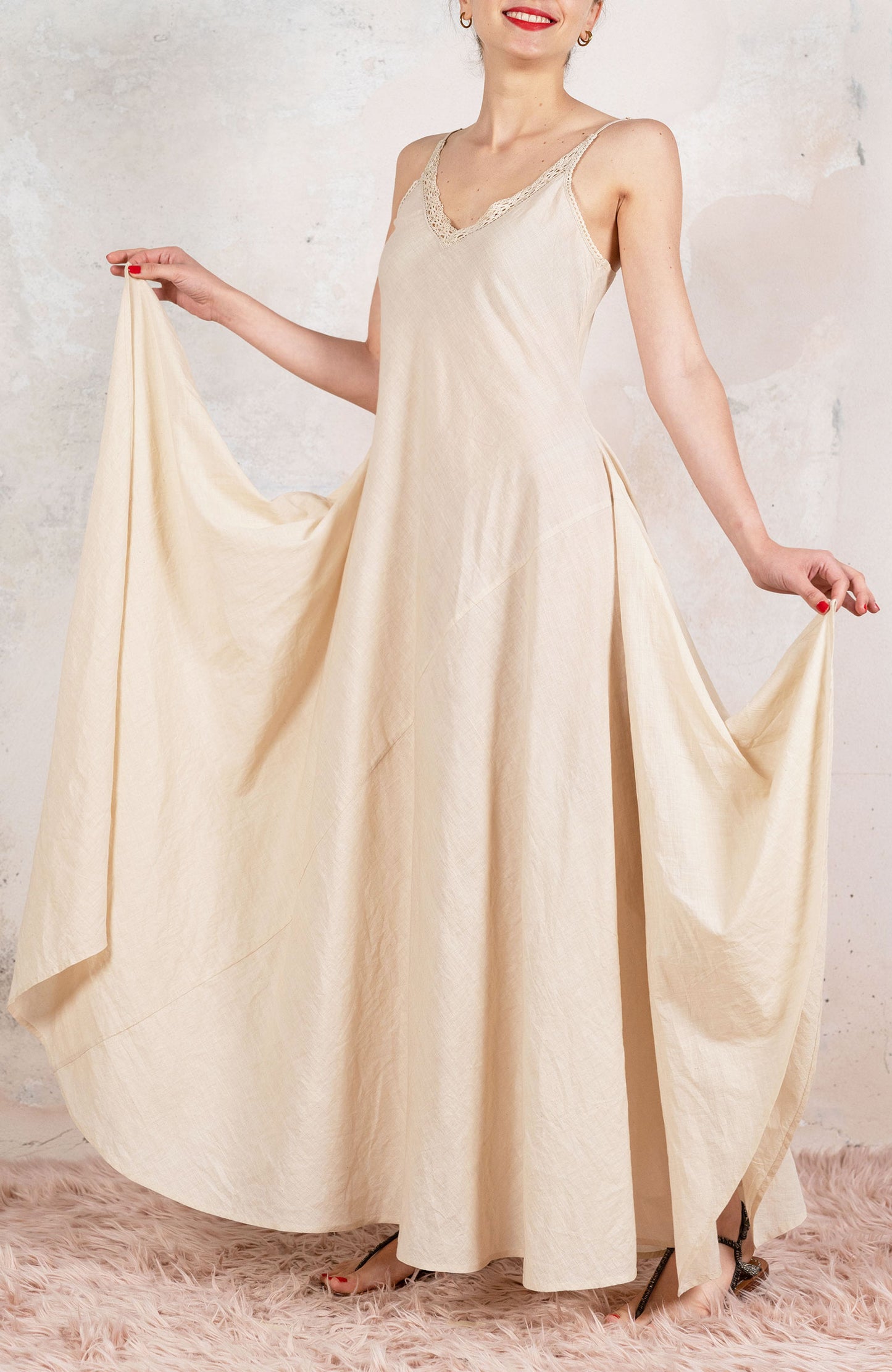 FLYING PETTICOAT DRESS