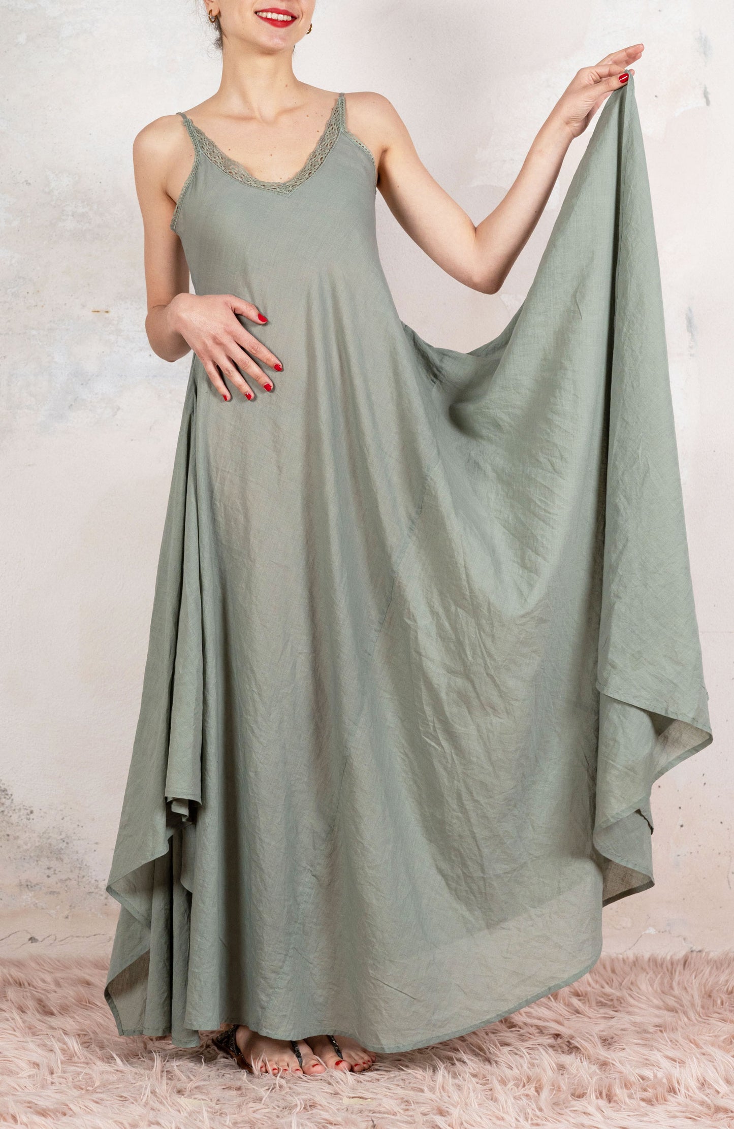 FLYING PETTICOAT DRESS