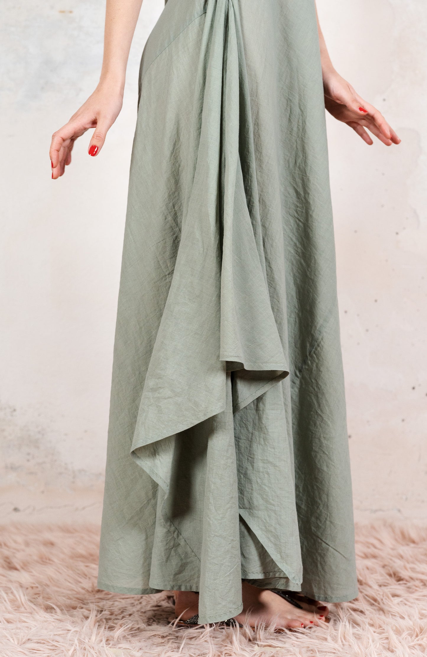 FLYING PETTICOAT DRESS