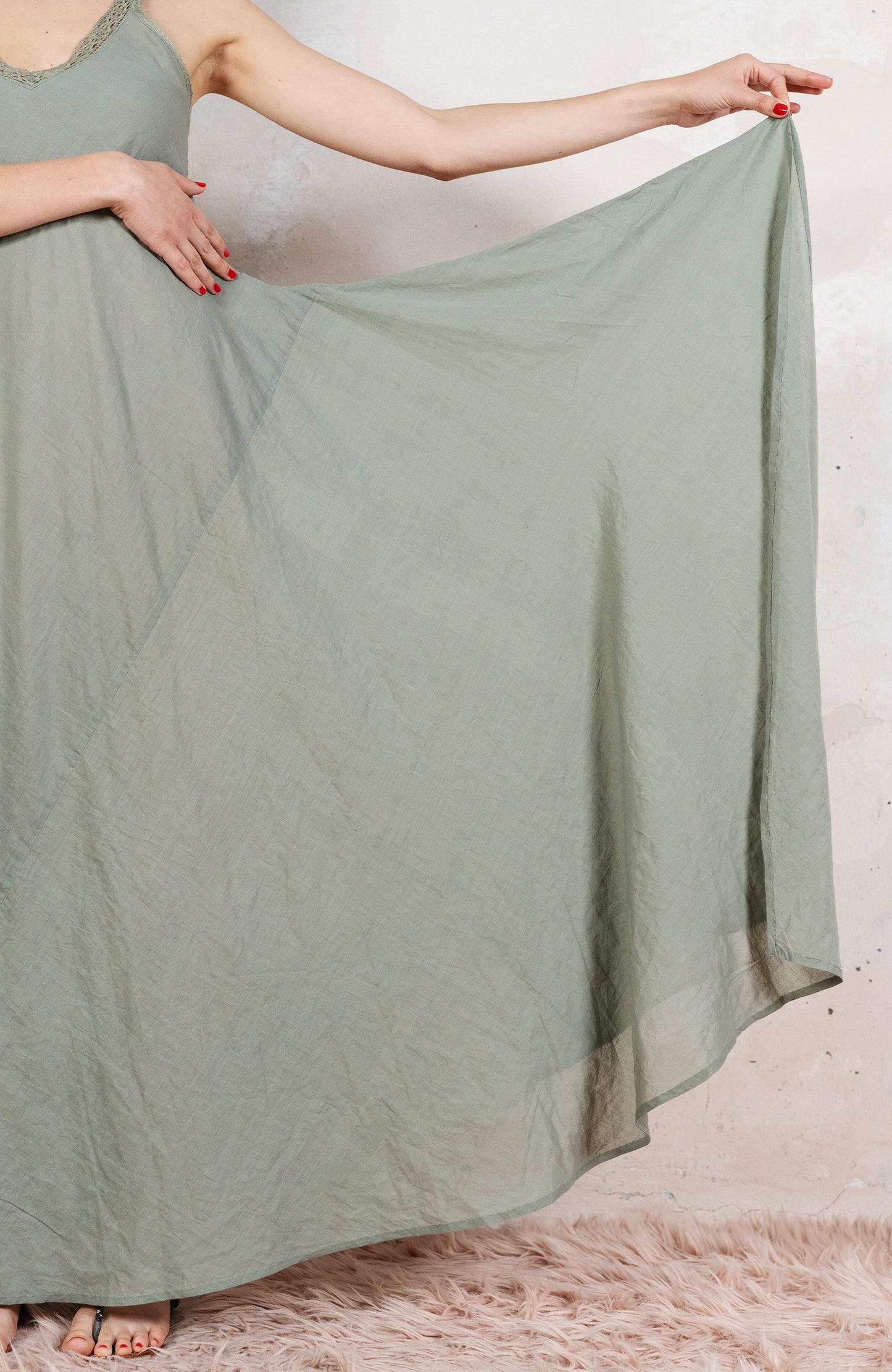 FLYING PETTICOAT DRESS