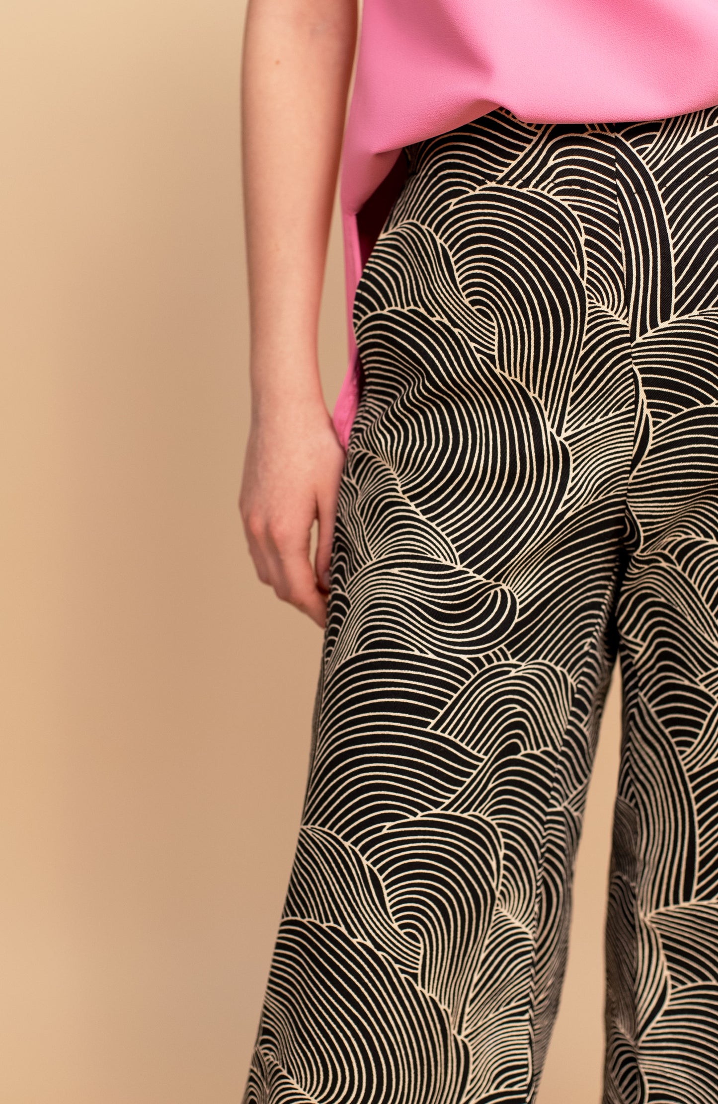 GABARDINE TRUMPET PANTS