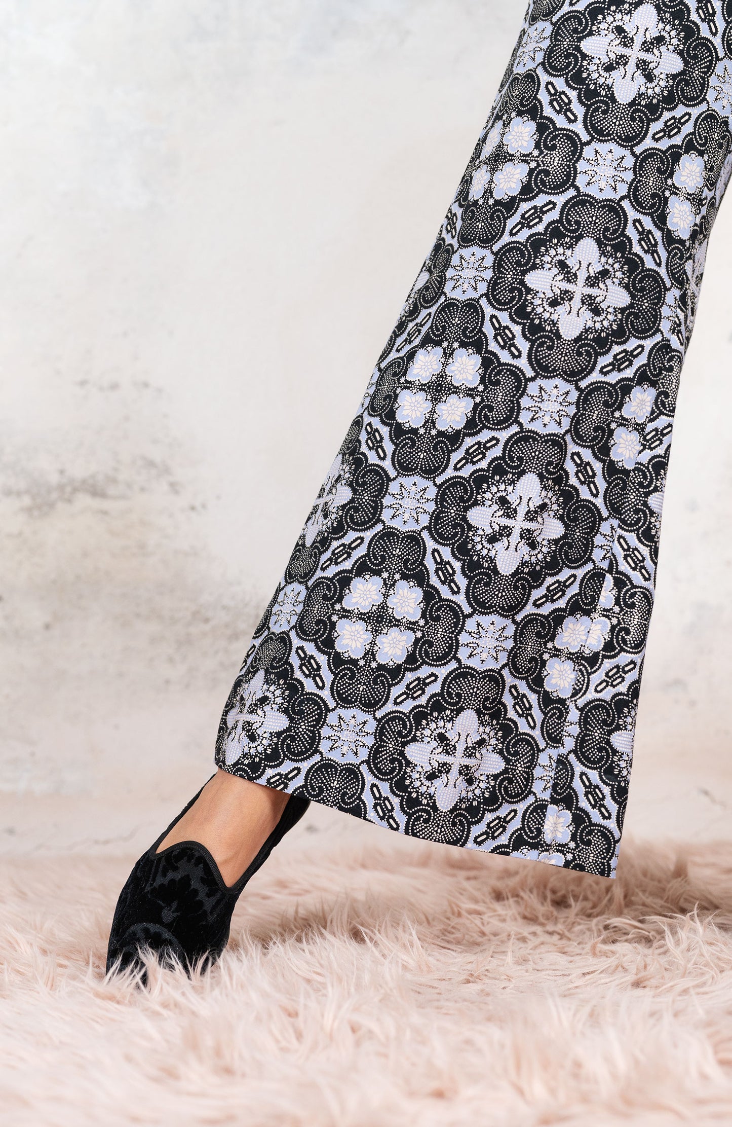 GABARDINE TRUMPET PANTS