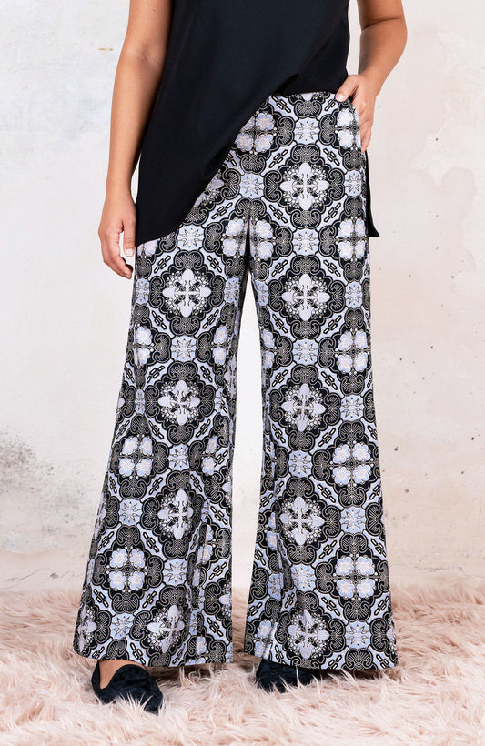 GABARDINE TRUMPET PANTS