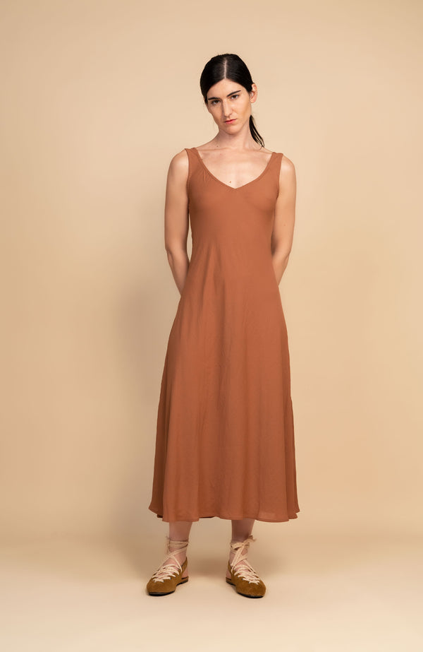 GEORGETTE PERFECTO DRESS — tabacco ambivalente