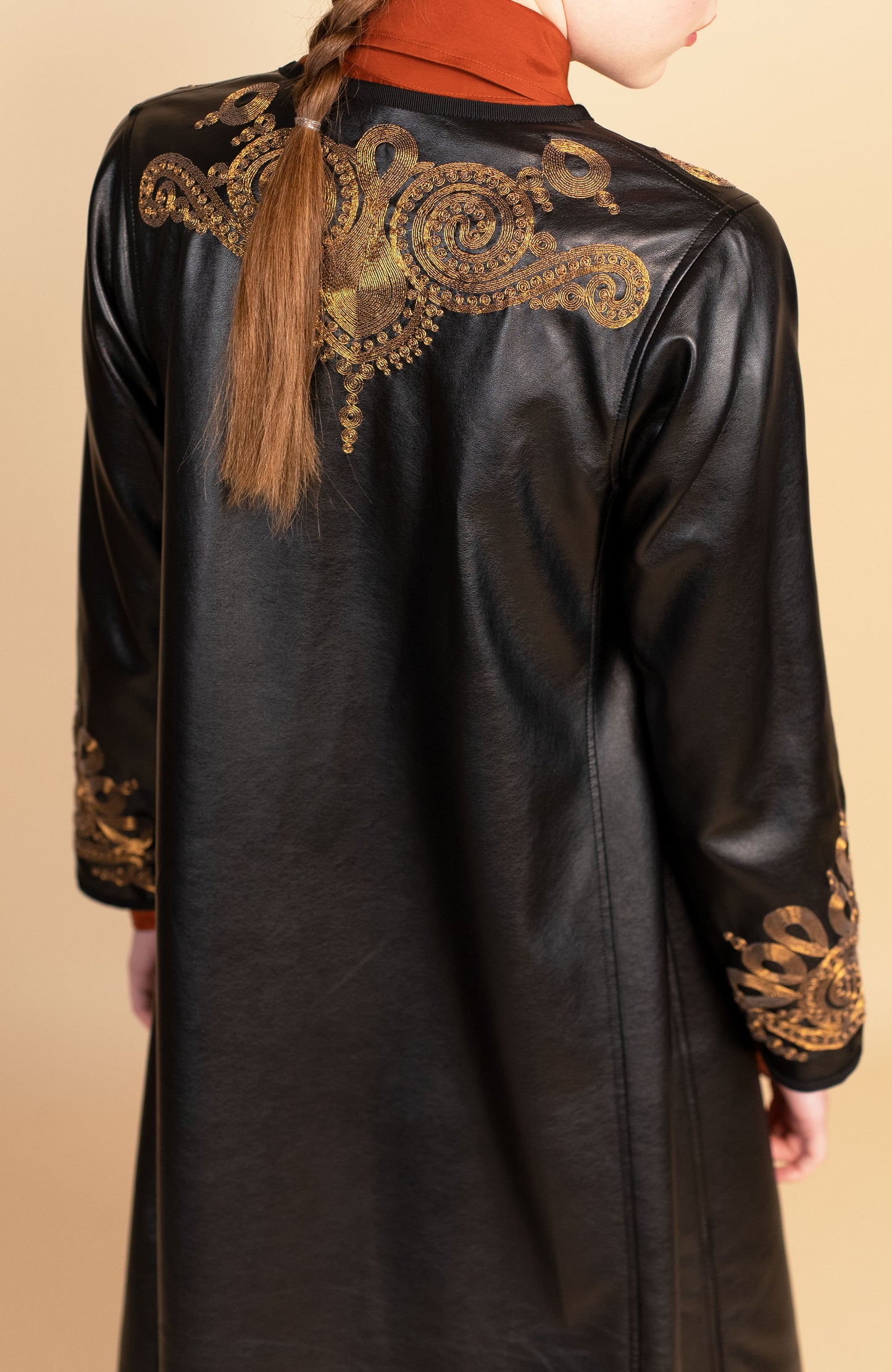 GUSCIO RICAMATO COAT