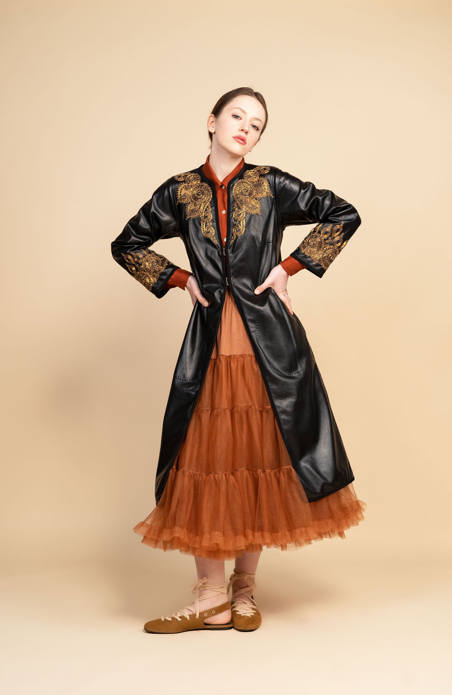 GUSCIO RICAMATO COAT