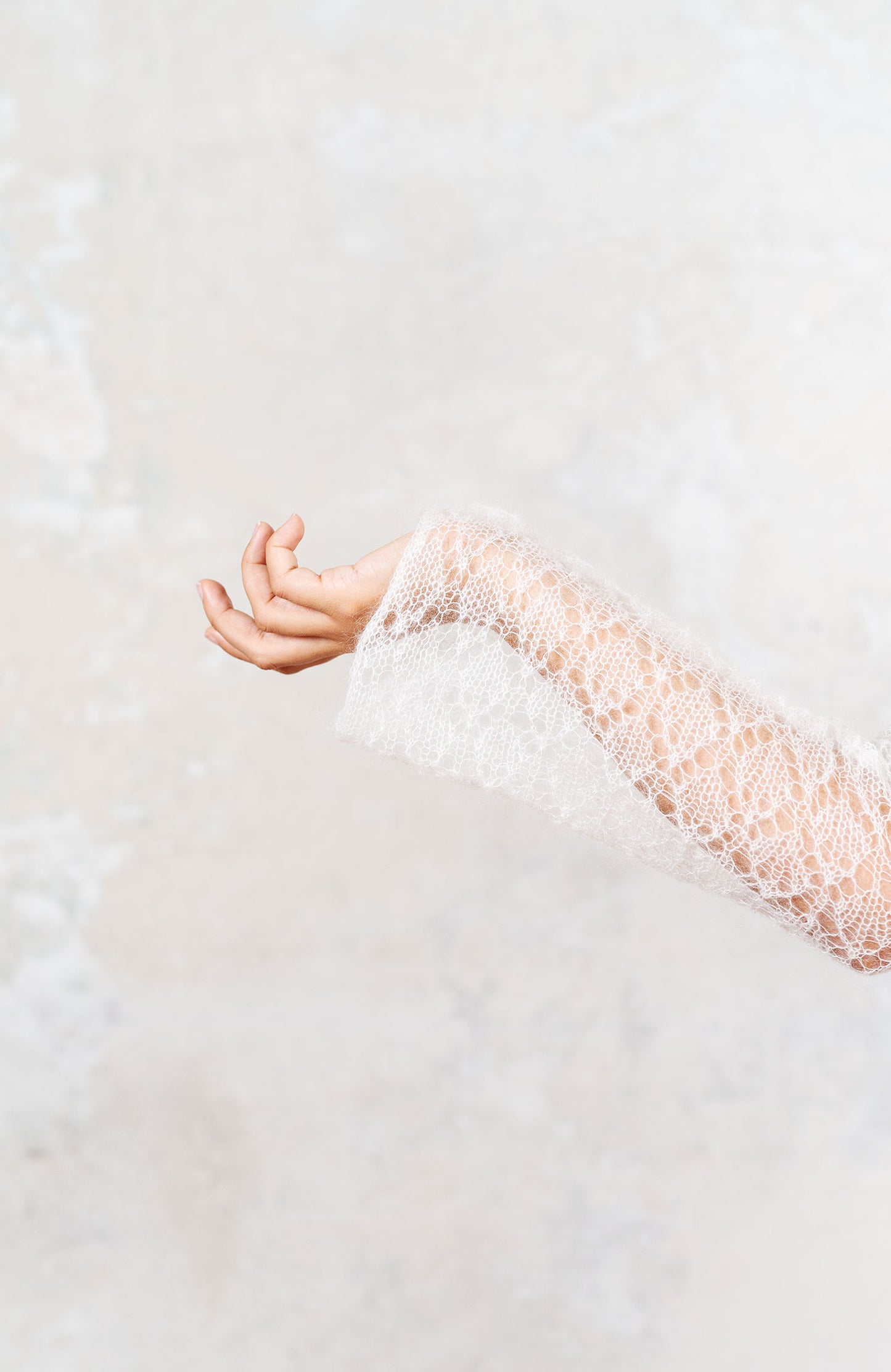 LACE POETICAL CARDIGAN