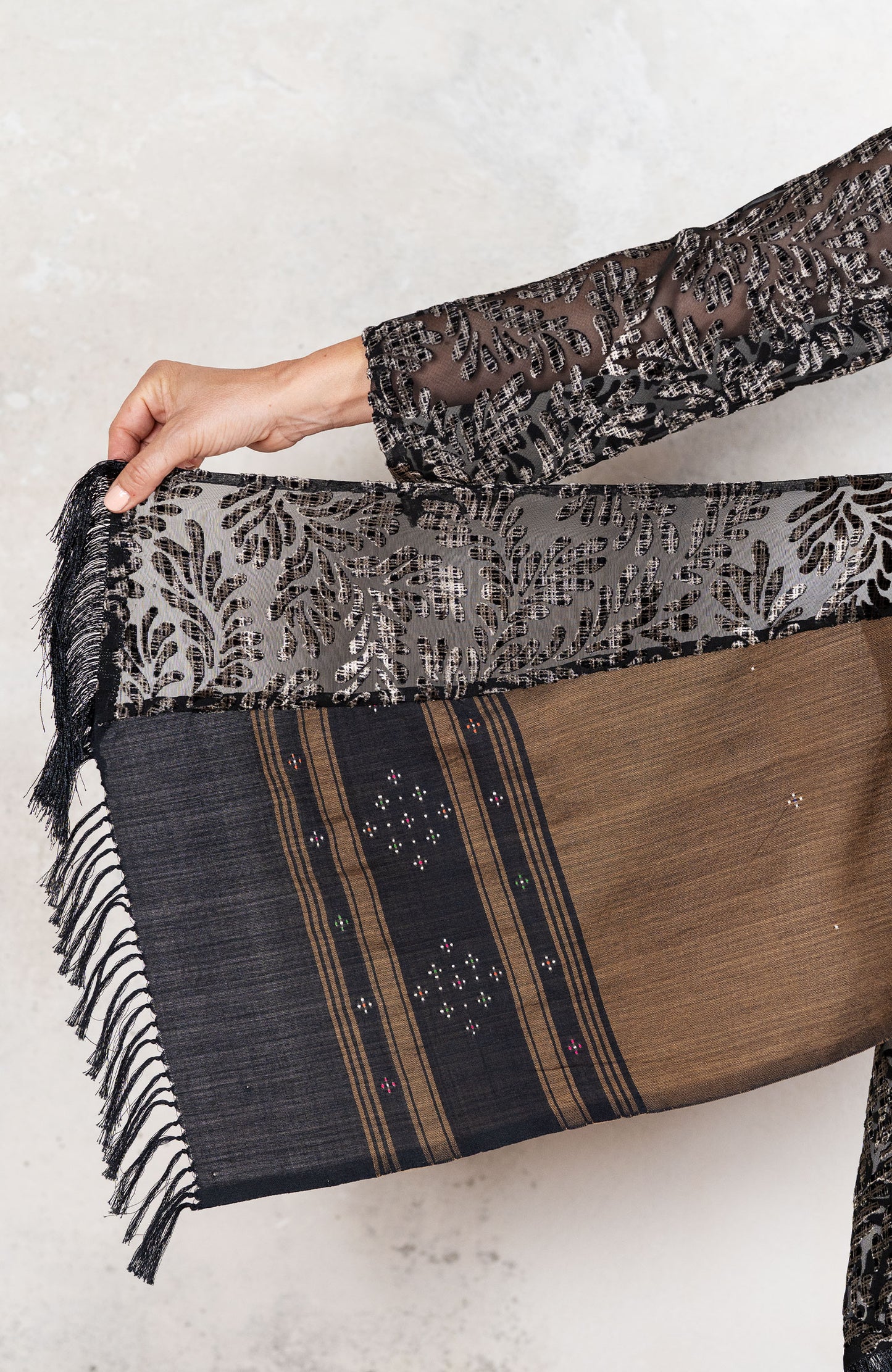 LACE&SCARF V-NECK INCROSTATO COAT