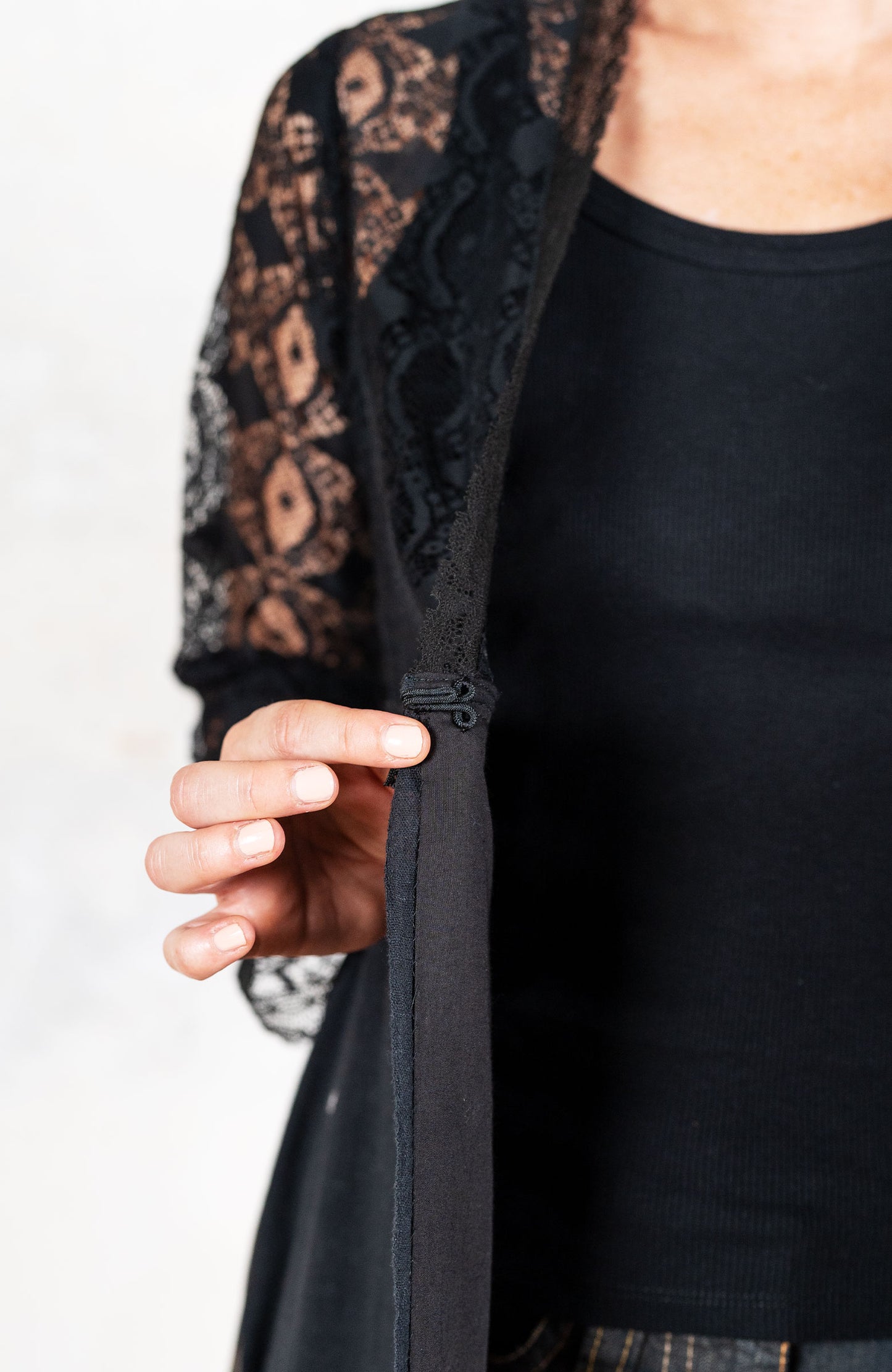LACE&SCARF V-NECK INCROSTATO COAT