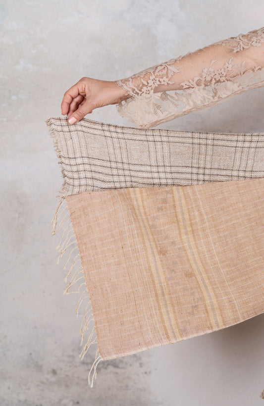 LACE&amp;SCARF V-NECK ENCRUSTED COAT