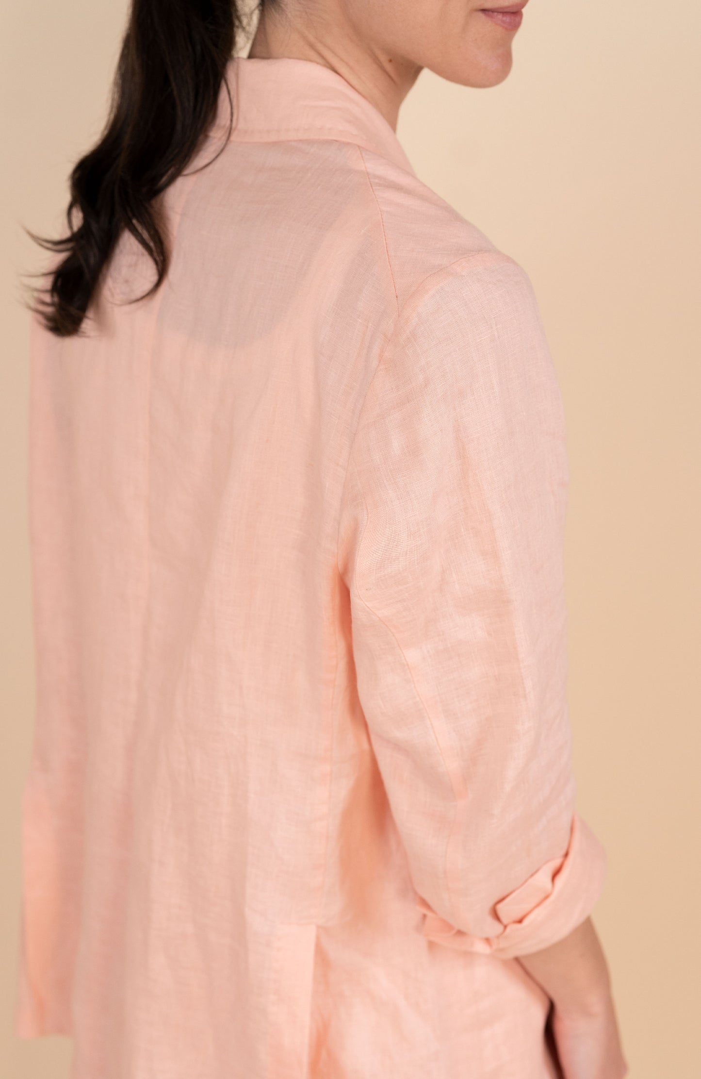 LINEN TRAVEL JACKET