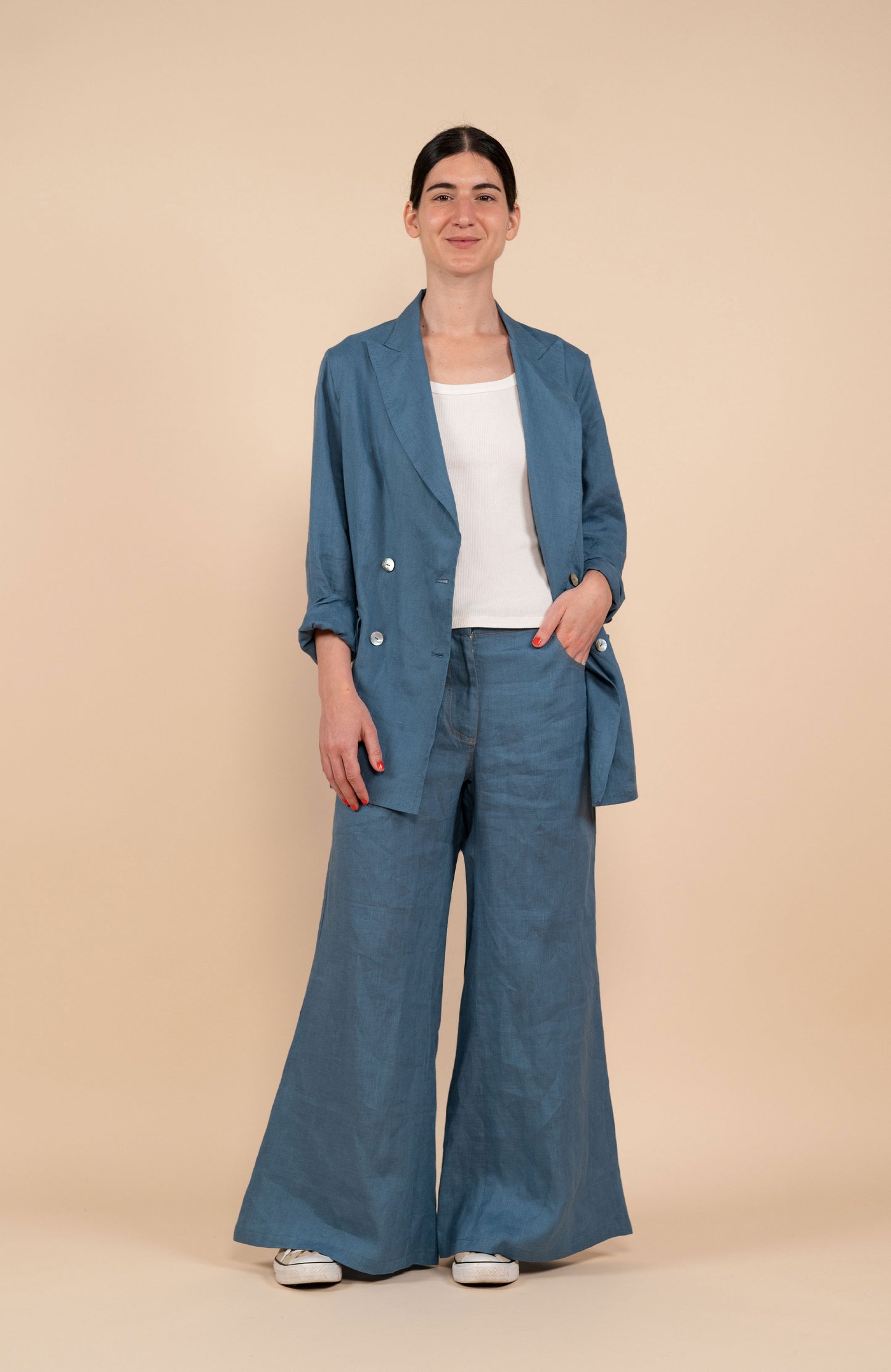 LINEN TRAVEL JACKET