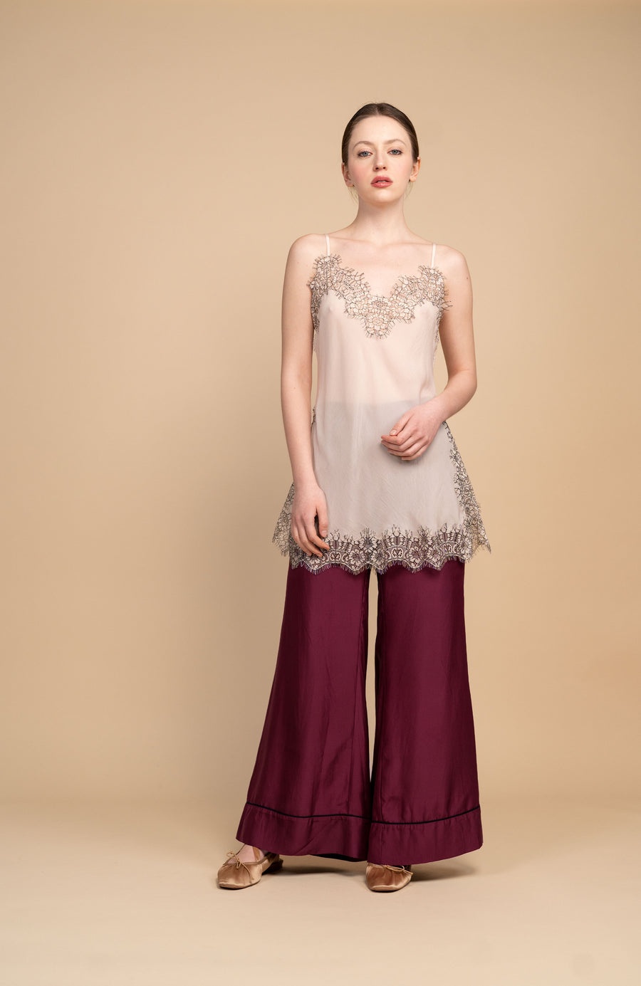 SHORT LACE SOTTOVESTE