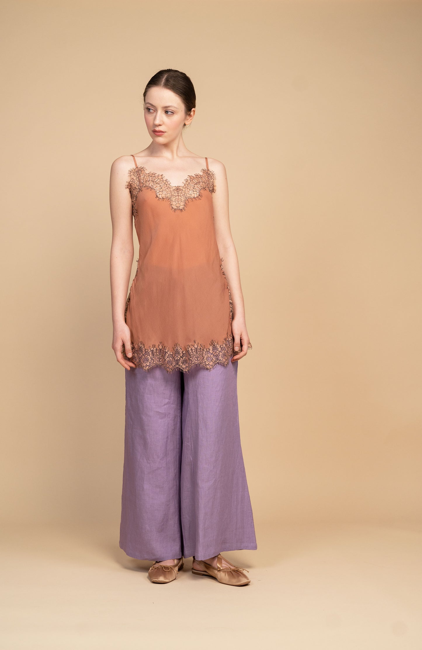 SHORT LACE SOTTOVESTE