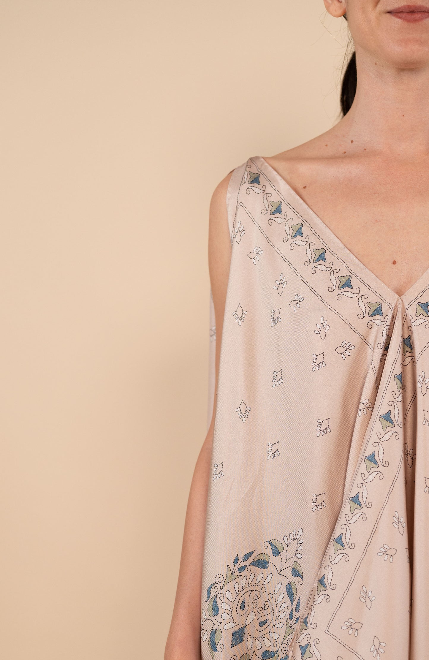 GORGEOUS FOULARD SILK TOP