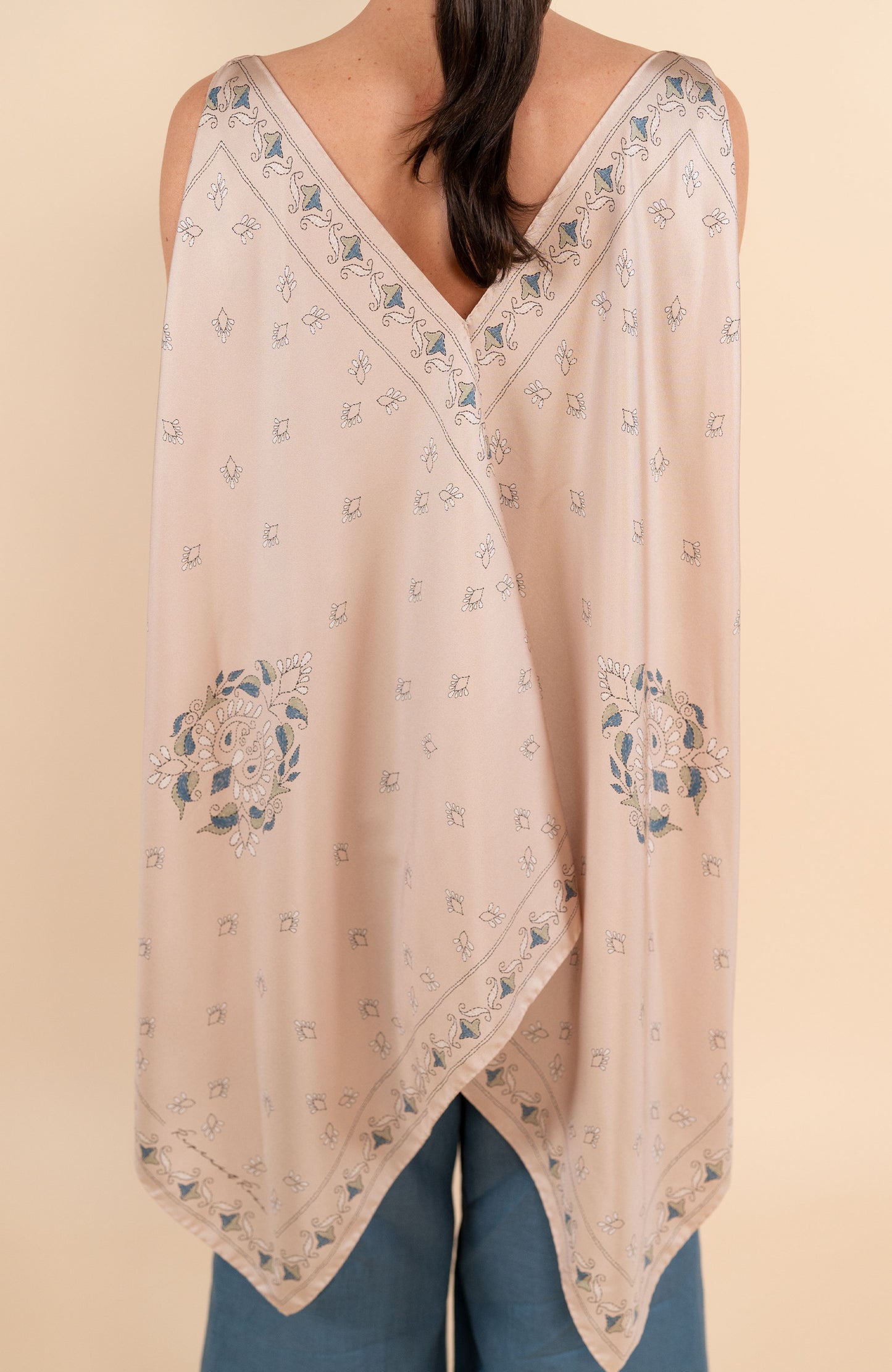 GORGEOUS FOULARD SILK TOP