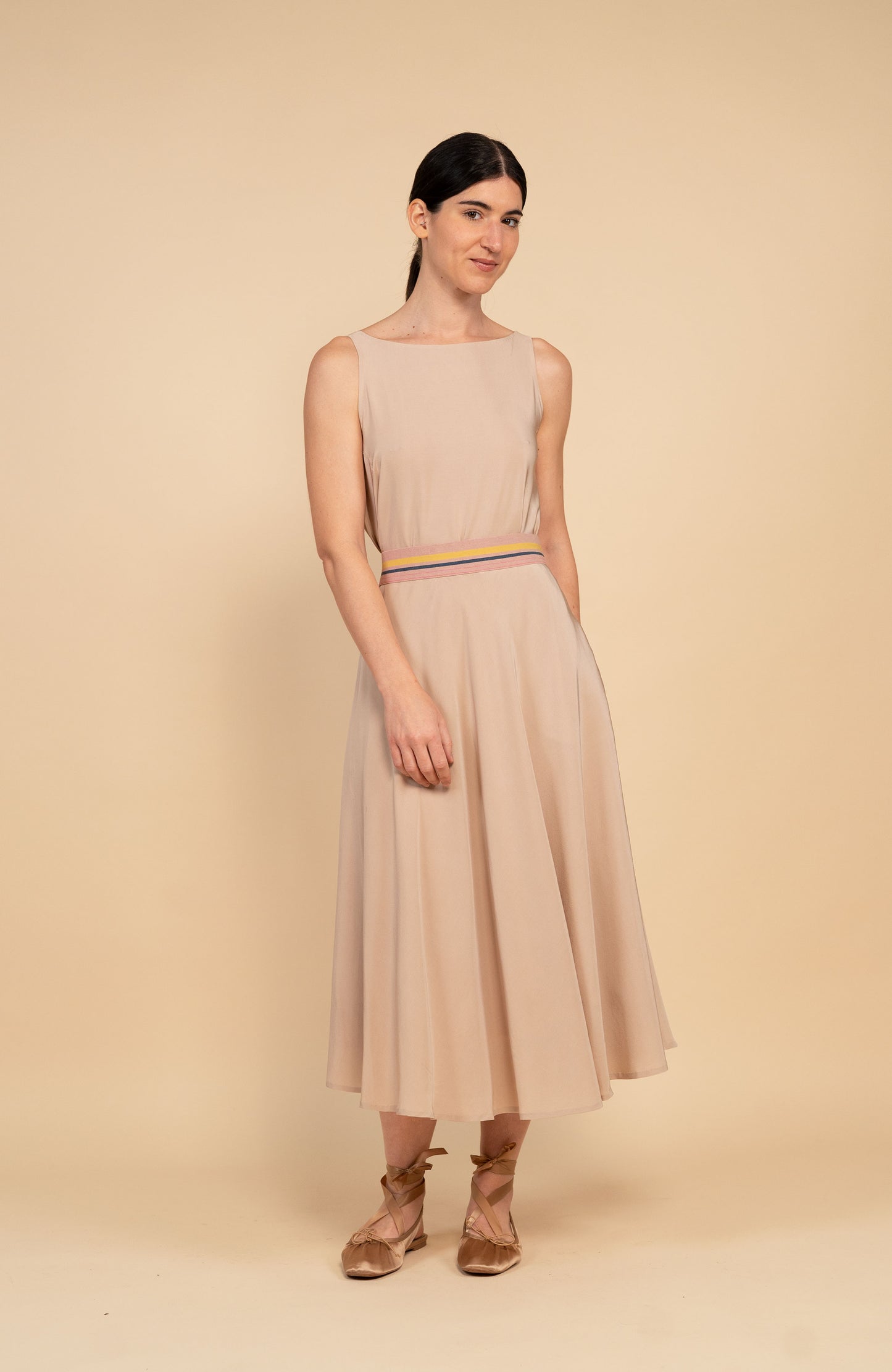 UNIVERSAL SKIRT