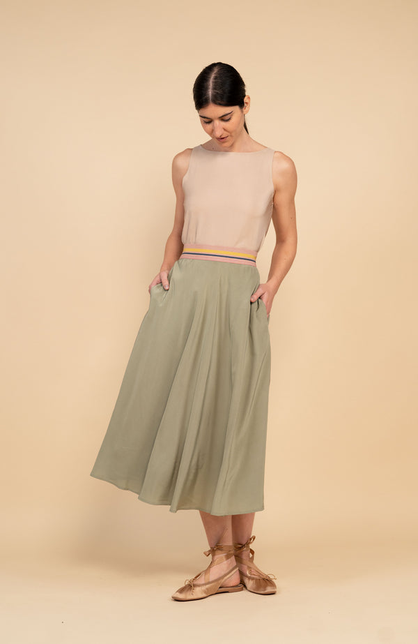 UNIVERSAL SKIRT