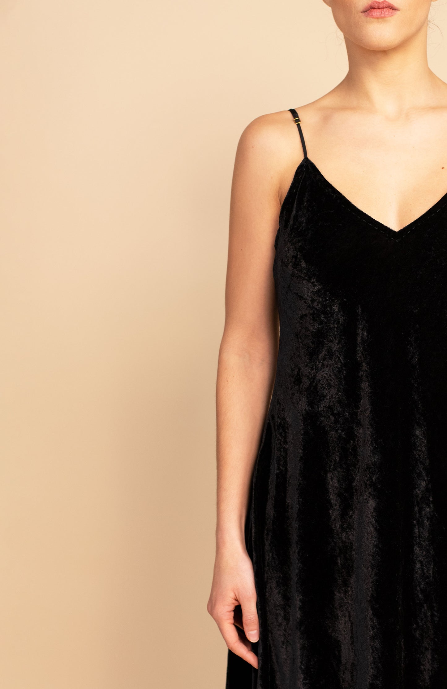 JAPAN HYBRID VELVET PERFECTA DRESS