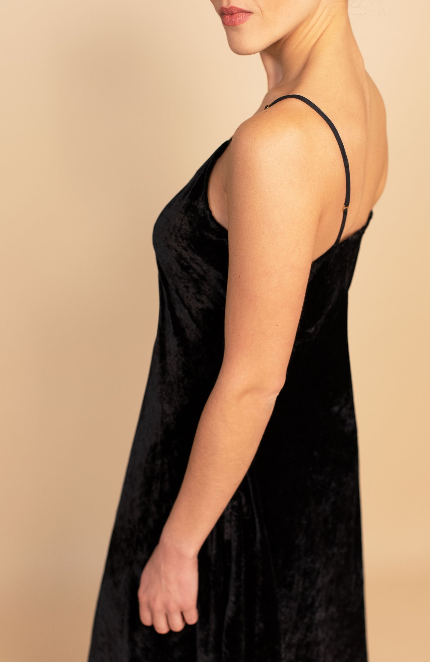 JAPAN HYBRID VELVET PERFECTA DRESS