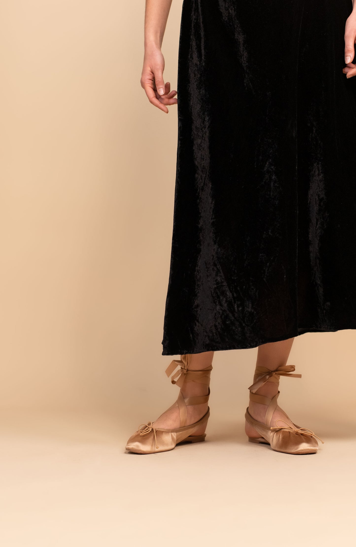 JAPAN HYBRID VELVET PERFECTA DRESS