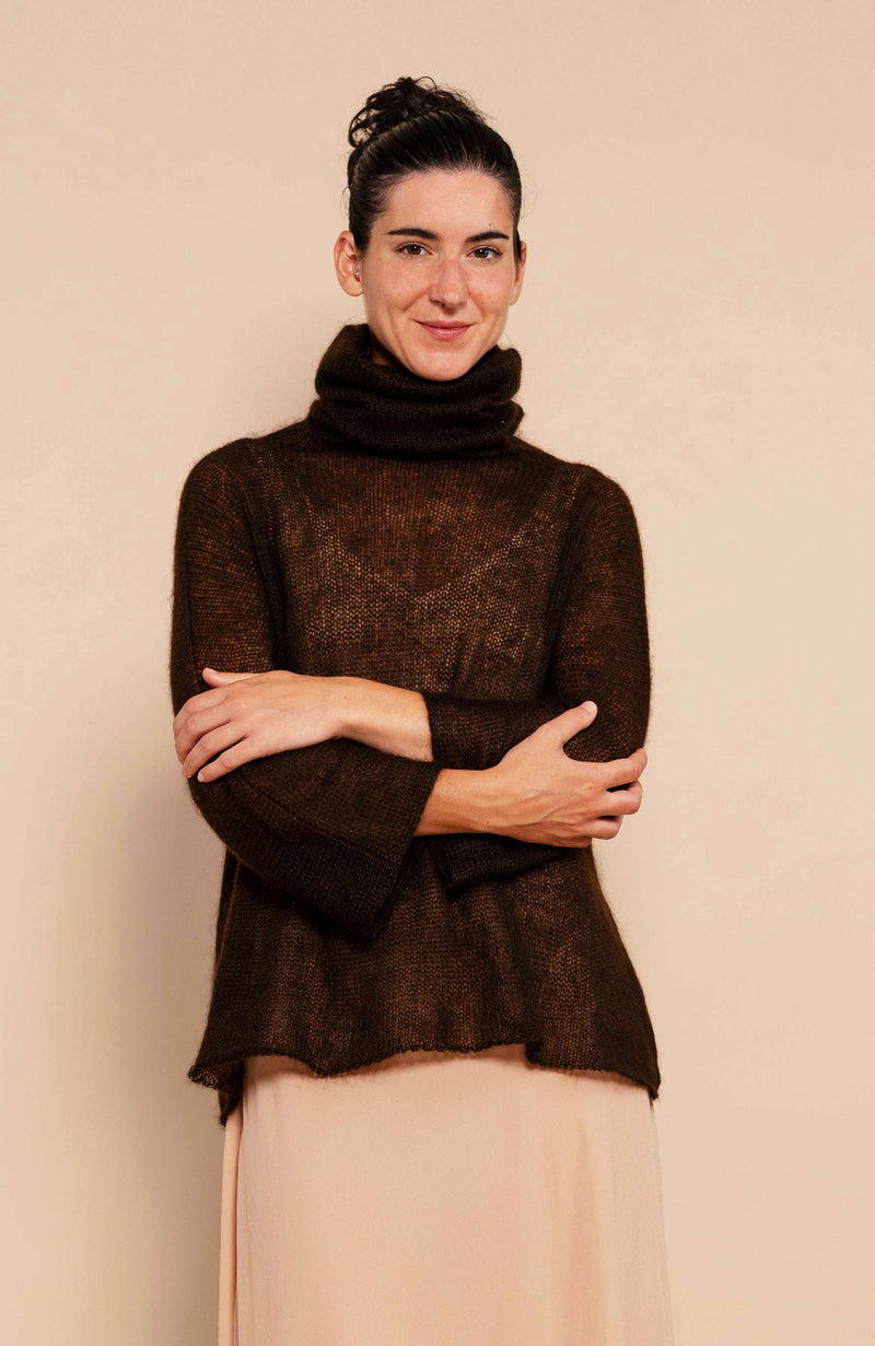 WINTER POETICAL SWEATER — Torta di Castagne