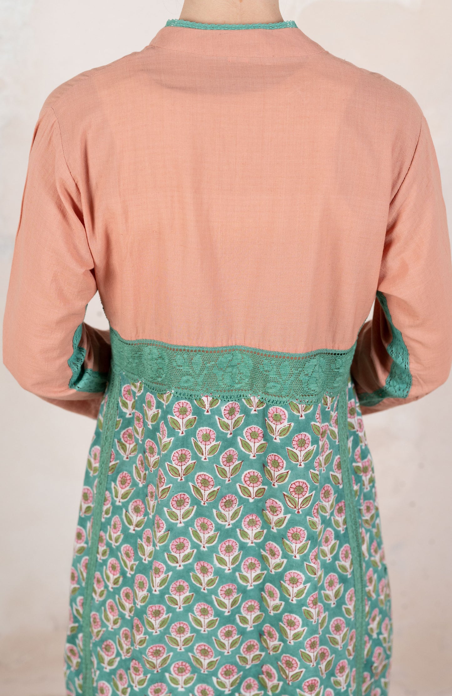 FULL OF INDIA LONG LIGHT COAT