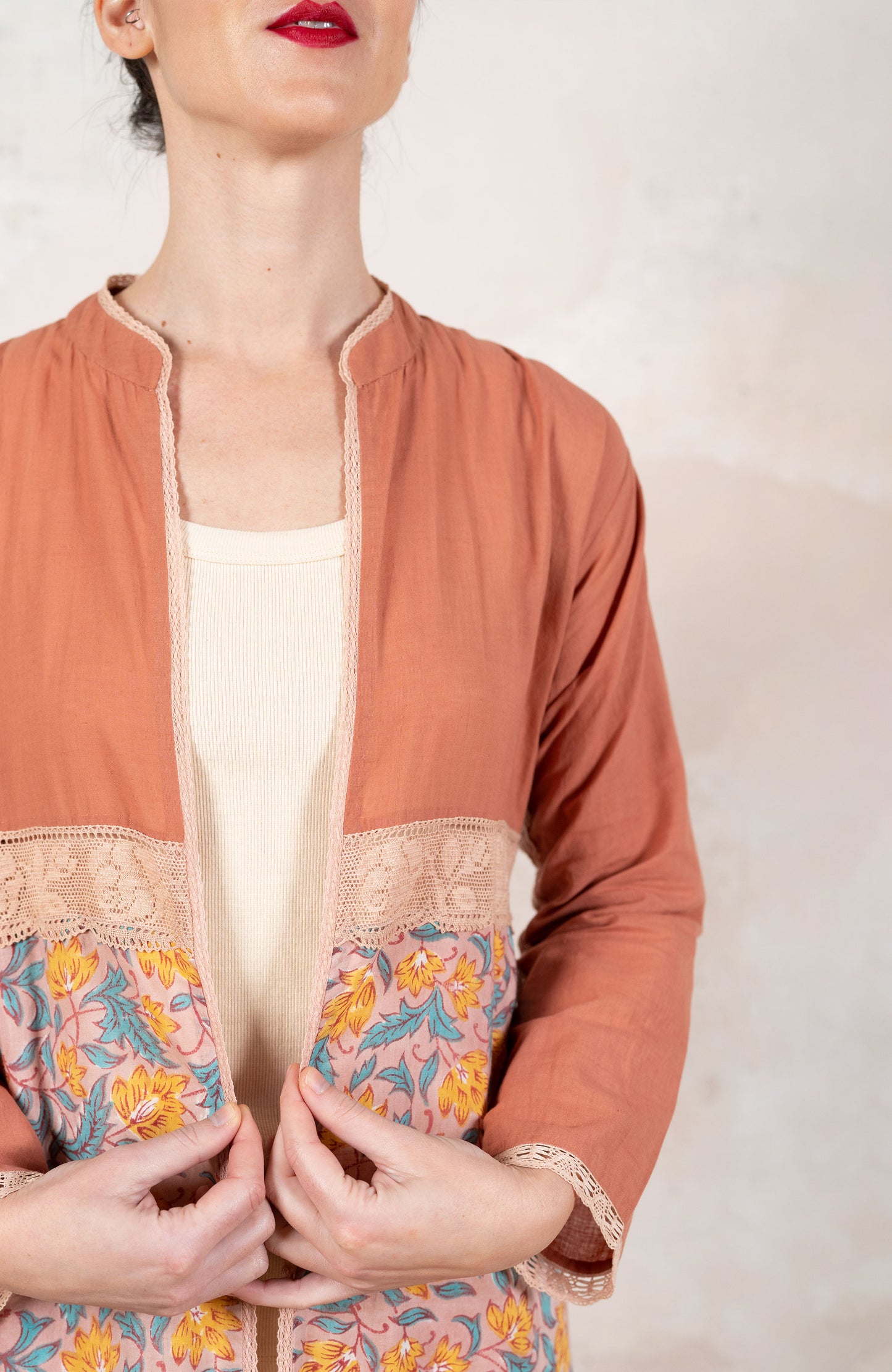 FULL OF INDIA LONG LIGHT COAT