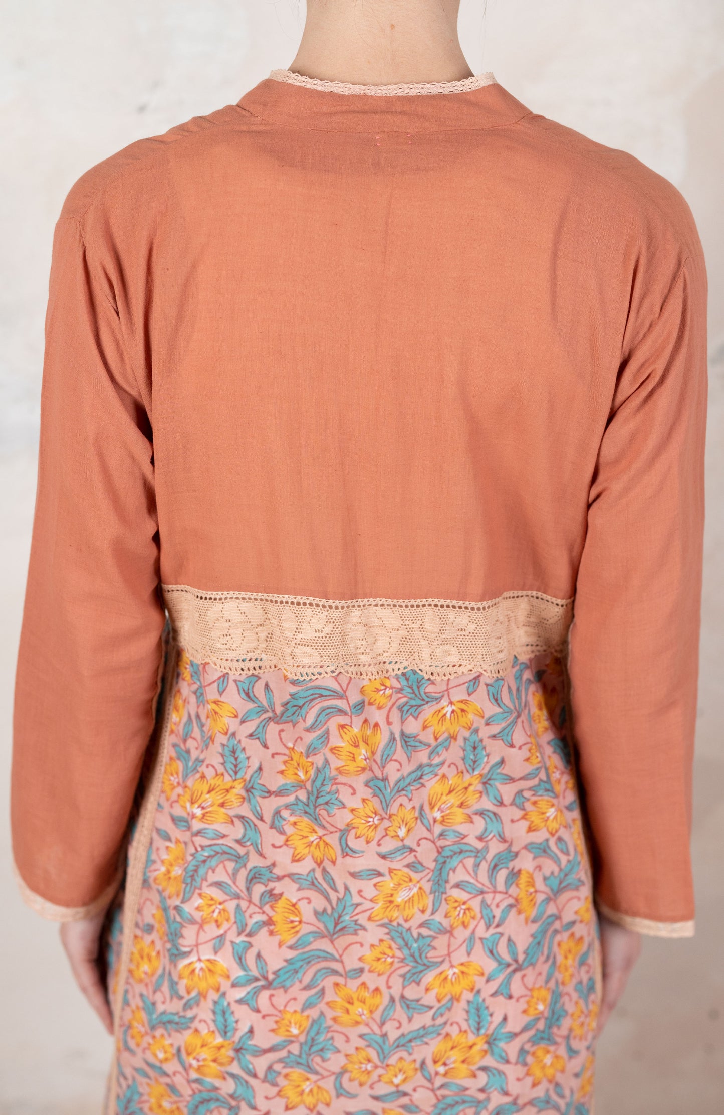 FULL OF INDIA LONG LIGHT COAT