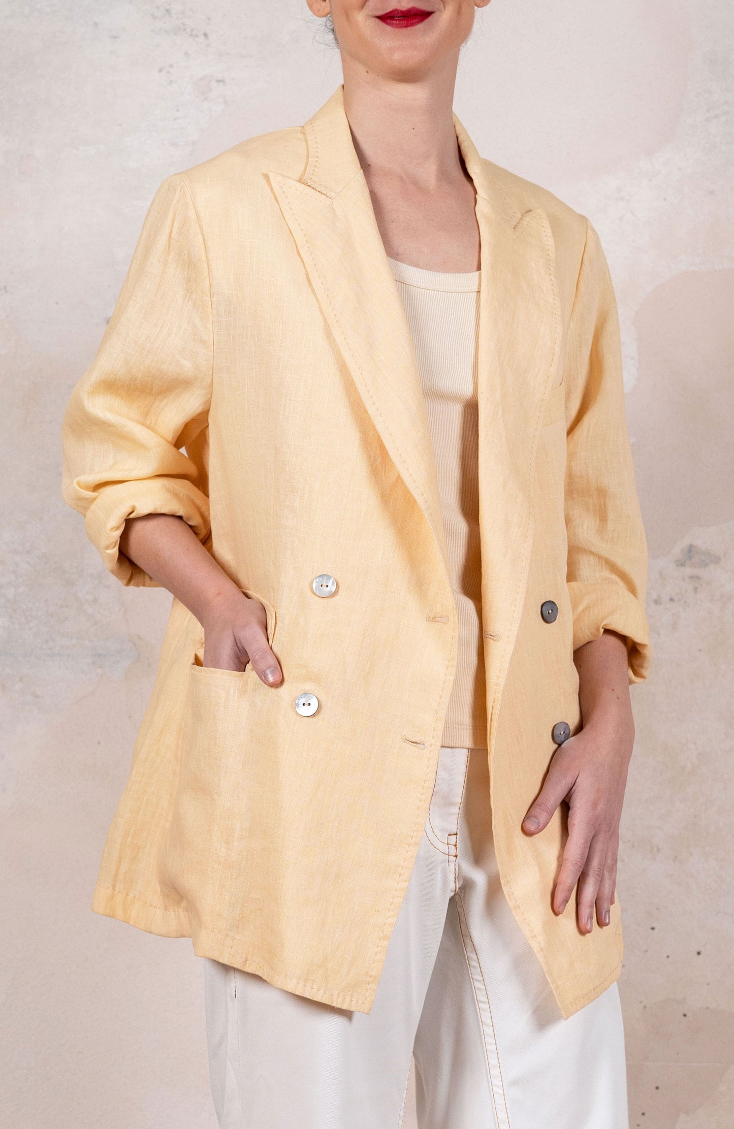 LINEN TRAVEL JACKET